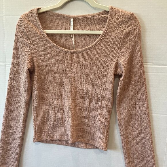 Women - NWT - XS & S - Rylee + Cru Textured Long Sleeve Rose Top - Picture 1 of 5